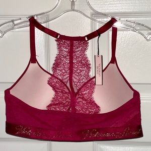 NWT 32DD Victoria’s Secret Push Up Bra